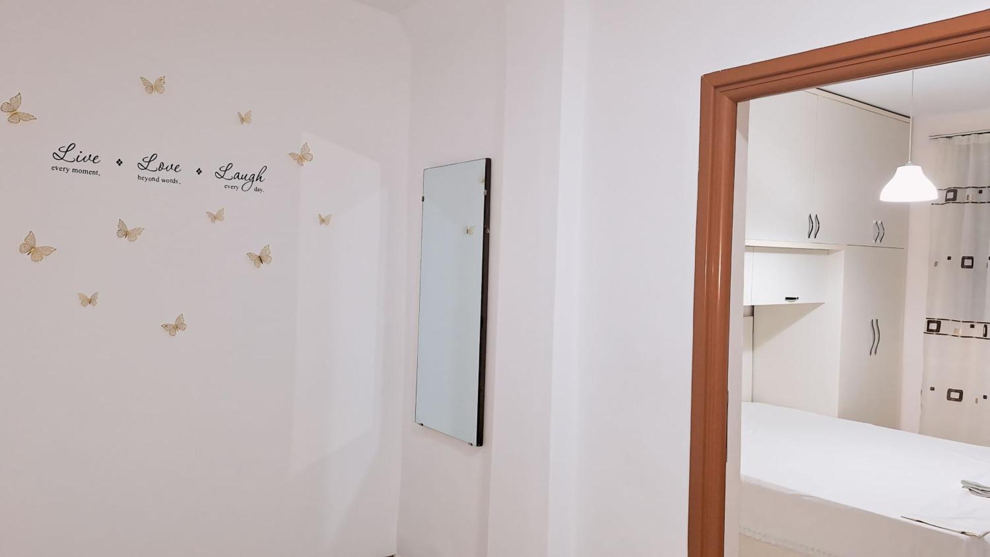 Promenade Apartment In City Centre Berat Dış mekan fotoğraf