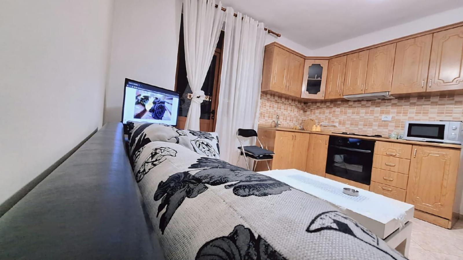 Promenade Apartment In City Centre Berat Dış mekan fotoğraf
